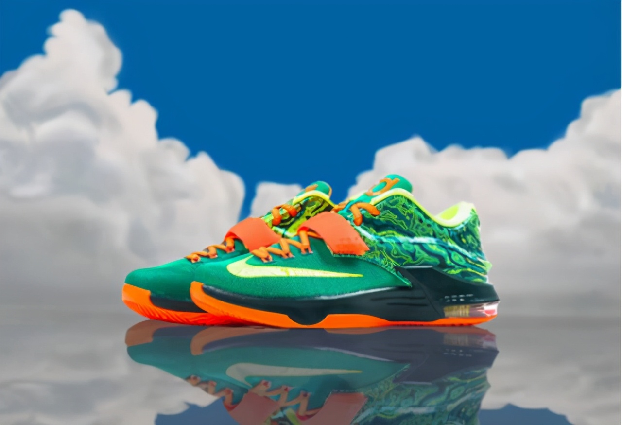 kd杜兰特战靴简版5代,kd球鞋最新