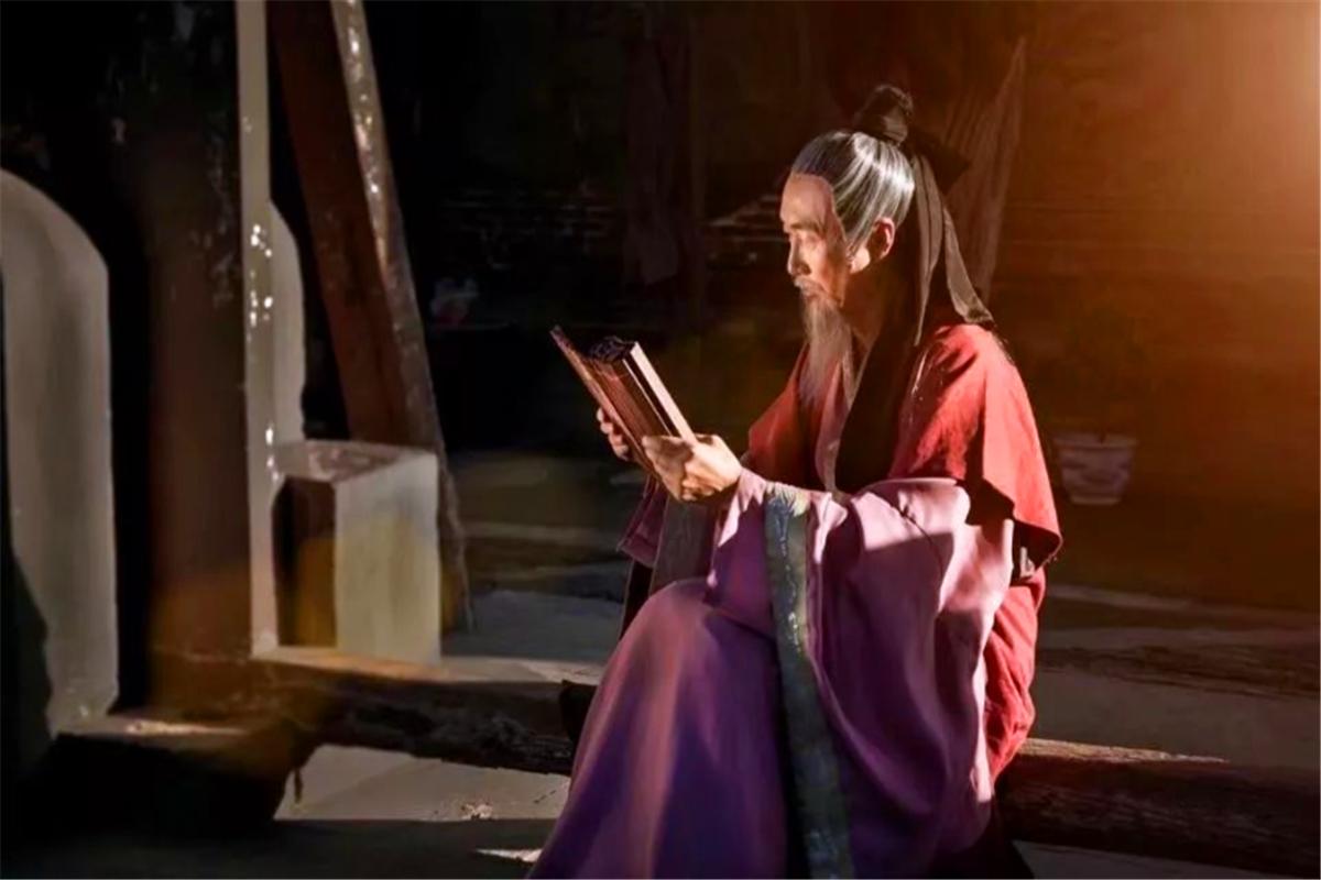 农村俗语无奸不商,俗话说酒不理人色不理身财不理亲