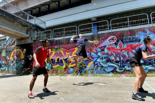 户外羽毛球真的防风吗测评,平时户外哪种羽毛球好