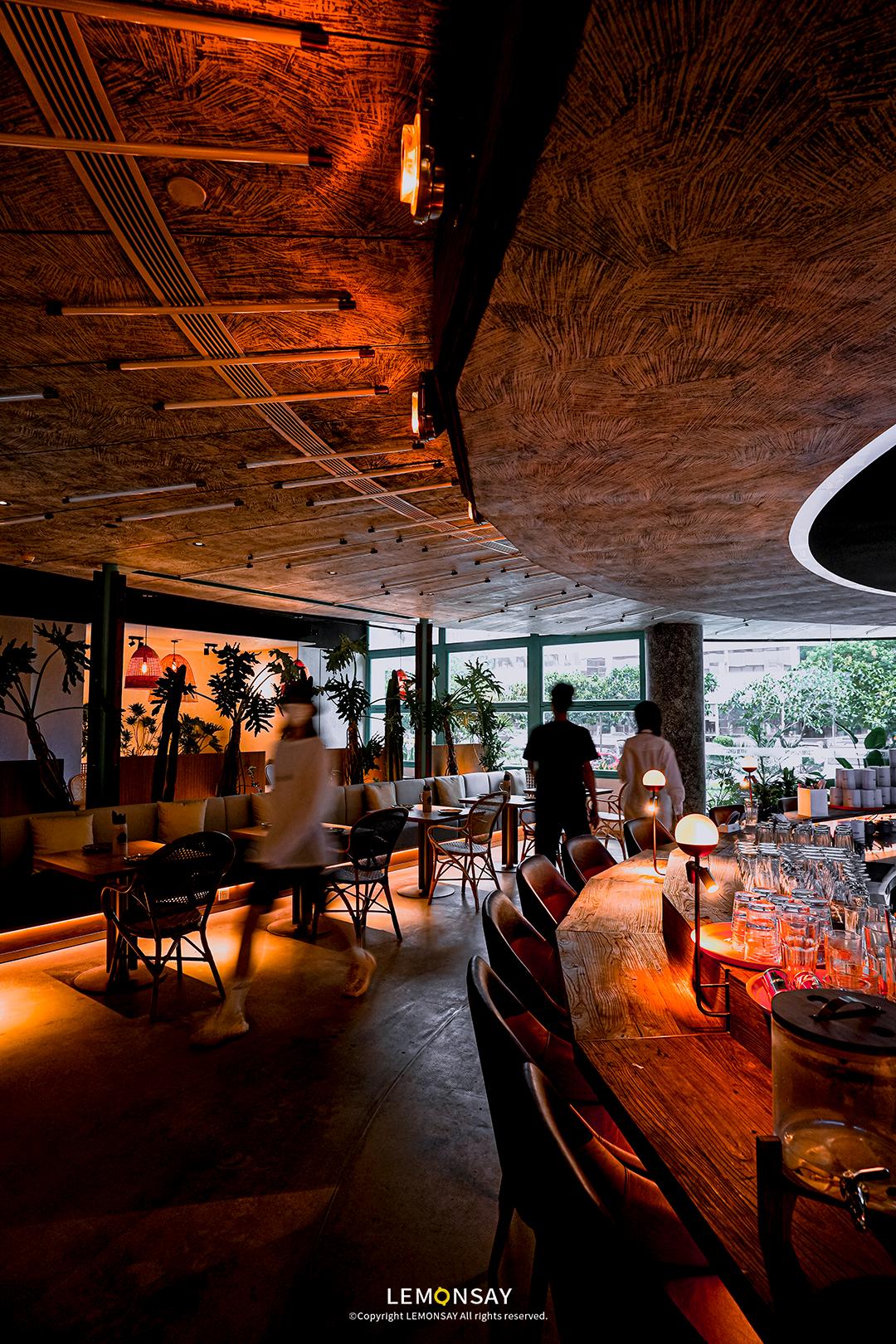 它来了深圳科技有限公司,他来了日本电影