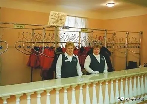 1937年，诡计刺杀蒋介石的汉奸集团，败给了秘密警察的“*男美**计”