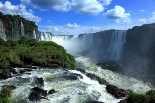 巴西最新疫情新增人数,巴西新一波疫情