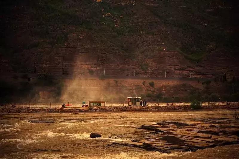 高铁直达西安旅游攻略,坐高铁到西安游古城墙和大雁塔