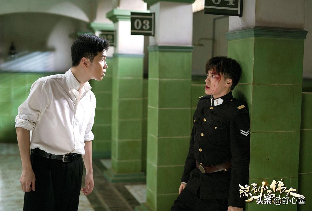 《隐秘而伟大》为什么好看？三场“不起眼”的群架，各有深意