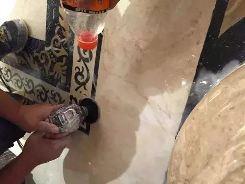 大理石台面翻新打磨流程,大理石翻新全过程