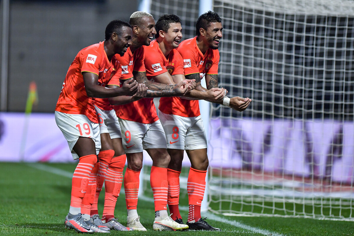 陈戌源为什么在上港46年没被骂过，到足协一年多骂声不断？