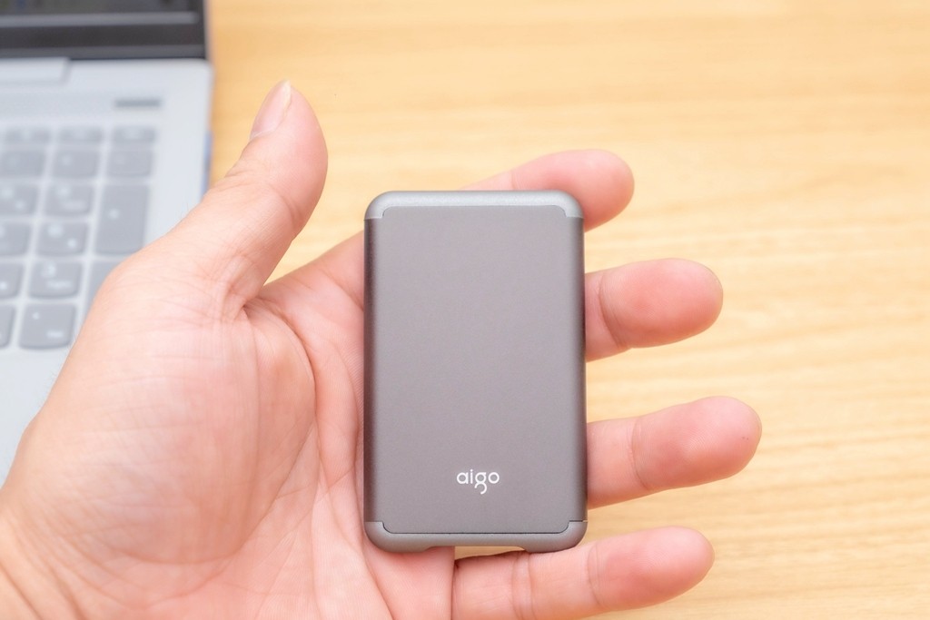 爱国者固态移动硬盘s7测评,爱国者固态硬盘s7和s7pro区别