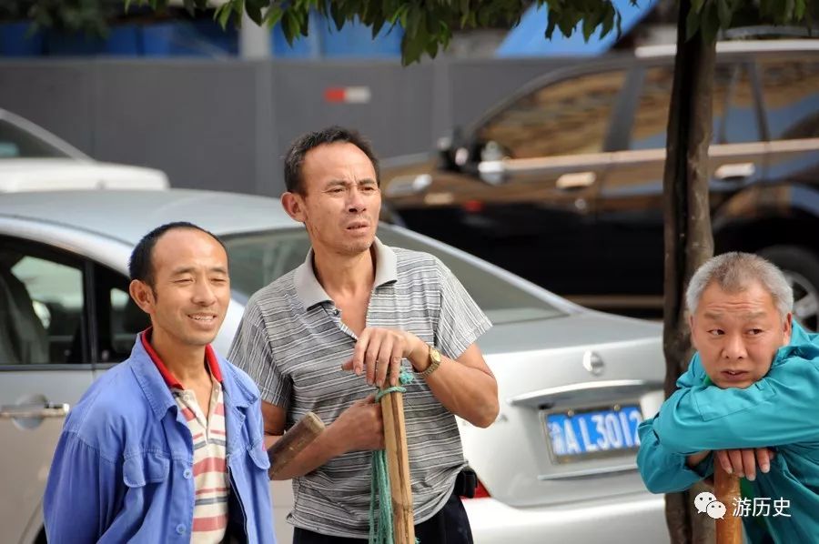 重庆为什么是四川第一大城市,重庆一个自带江湖气质的城市