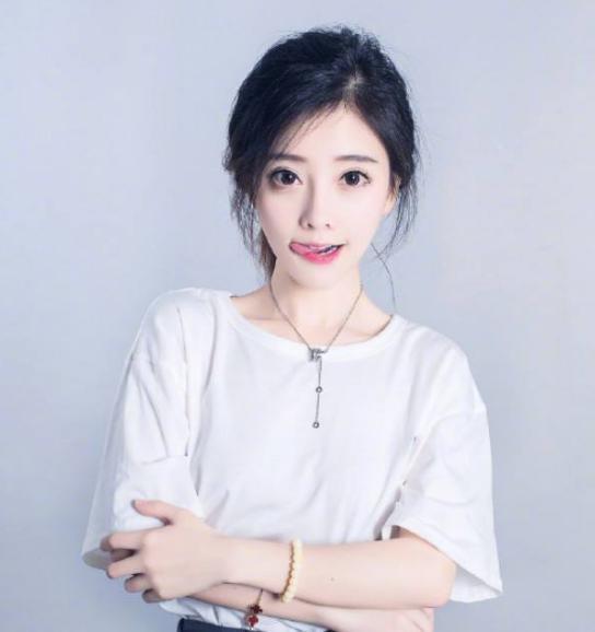 冯提莫600万法拉利,冯提莫法拉利最新消息