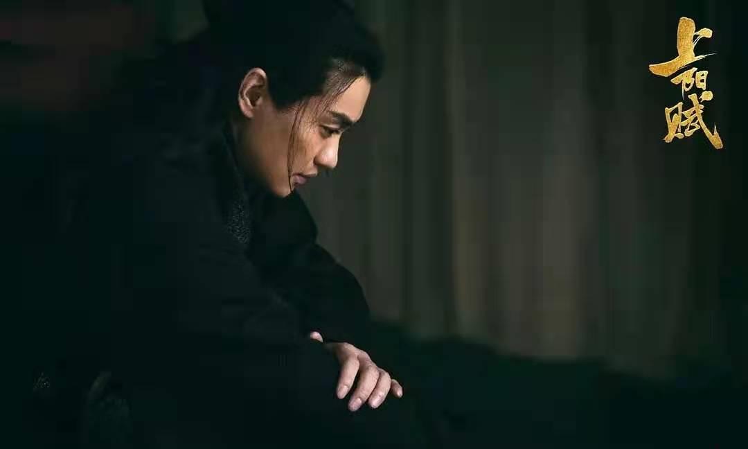 这部披着权谋大戏外衣的剧，依旧摆脱不了十足的玛丽苏剧情