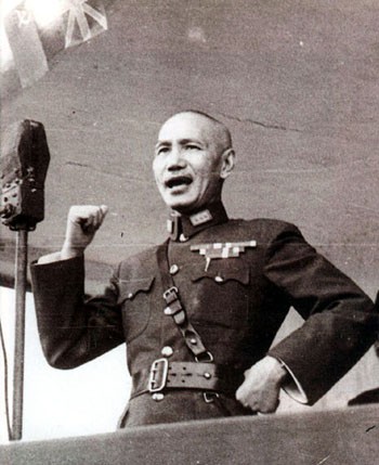 1950年，毛主席如何指挥韩先楚解放海南岛？战神薛岳兵败令蒋不解