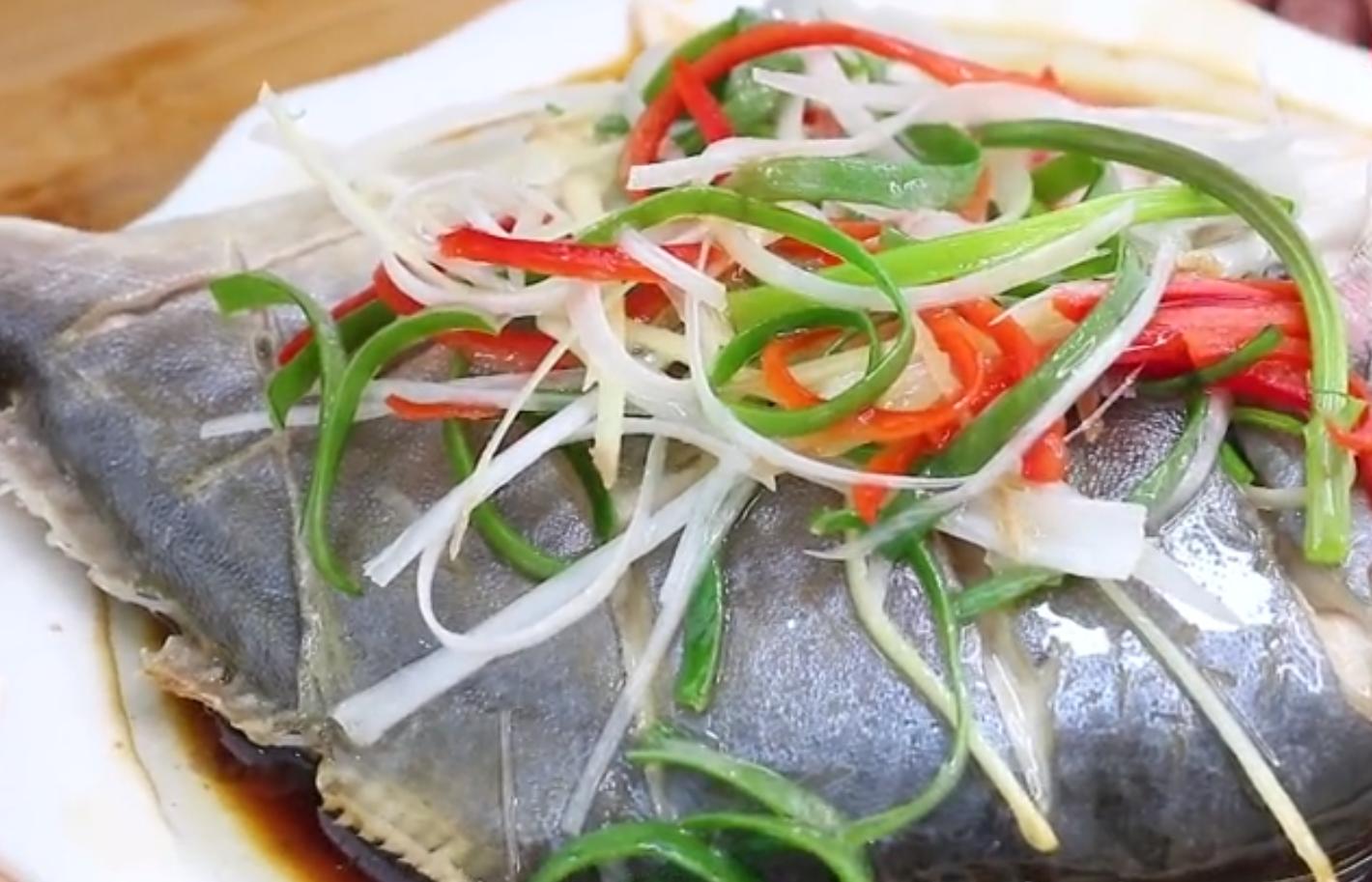 做清蒸鱼直接用盐和料酒就错了,清蒸鱼要放料酒吗