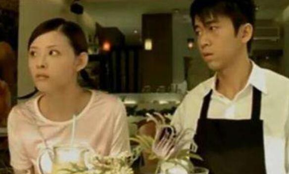 靠袒胸搏出位，3次吸毒被抓，如今患癌的她为保命切除5个器官