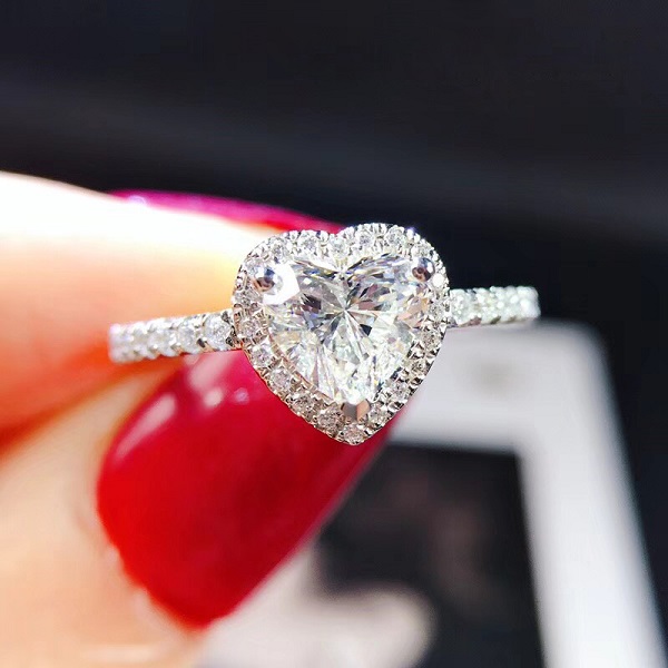 钻戒科普人生第一枚钻戒怎么选,怎么挑选钻戒有哪些基本常识