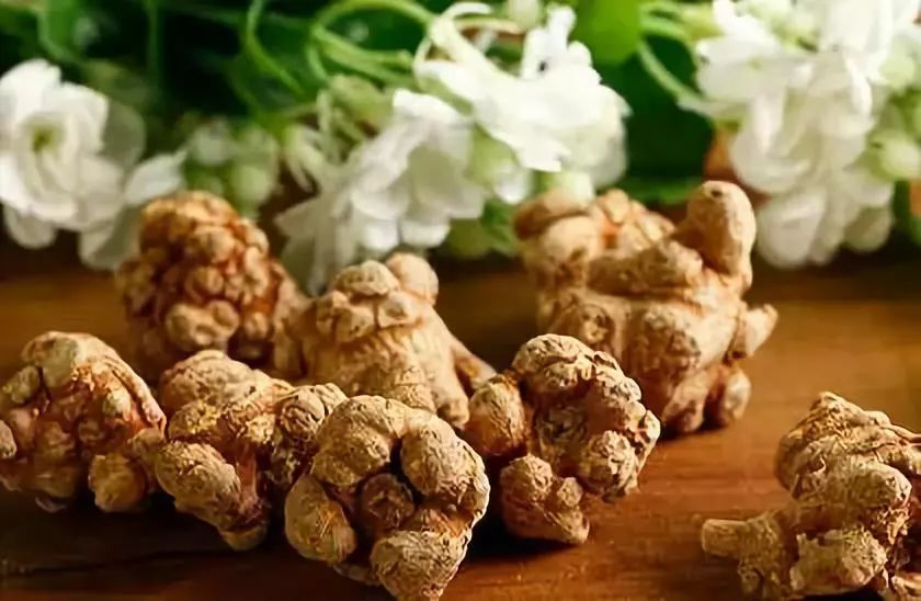 美白祛斑的中药配方内服,中药祛斑美白面膜使用方法