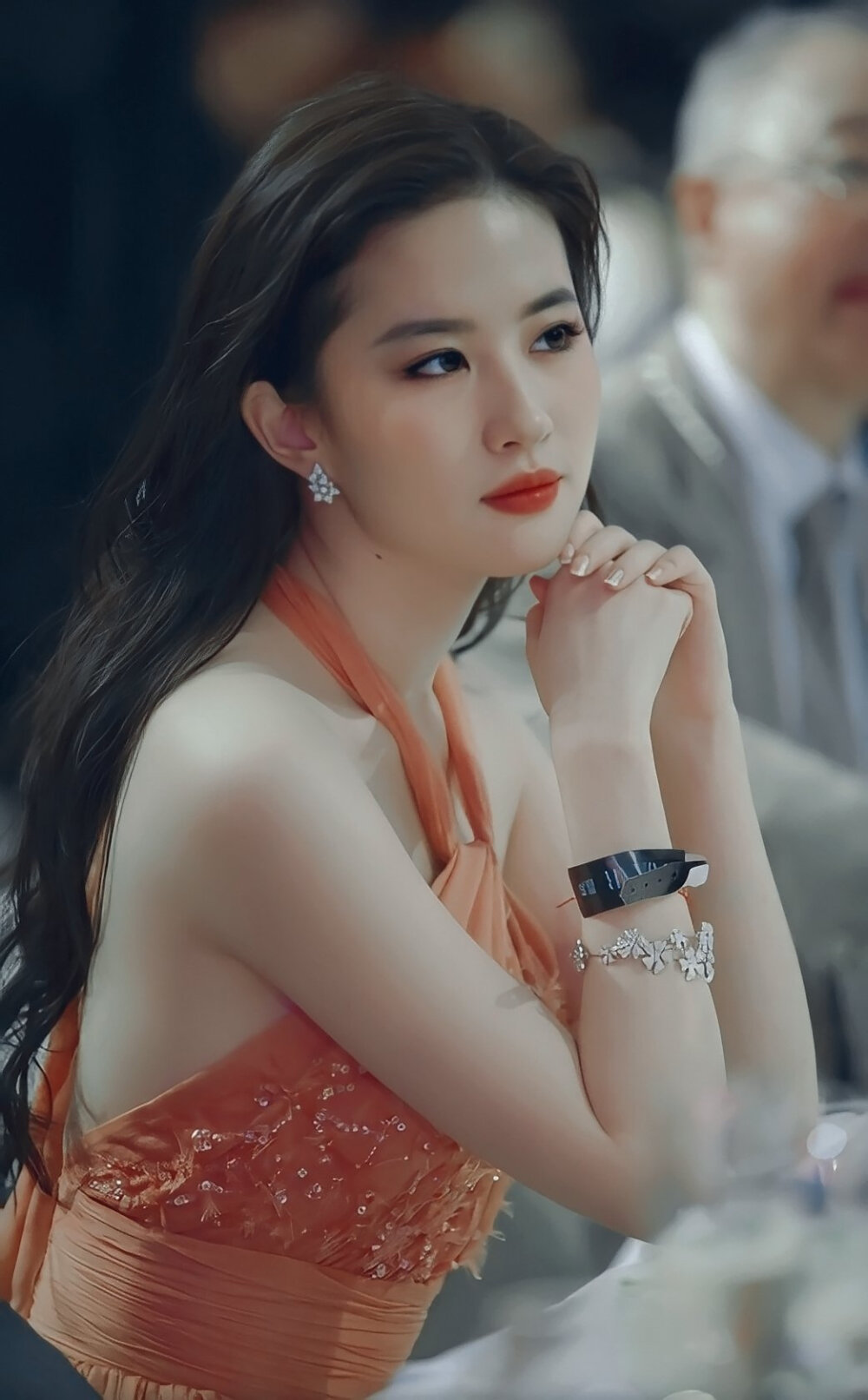 难怪代言要首选“三刘”，这3位的颜值和气质就没翻车过