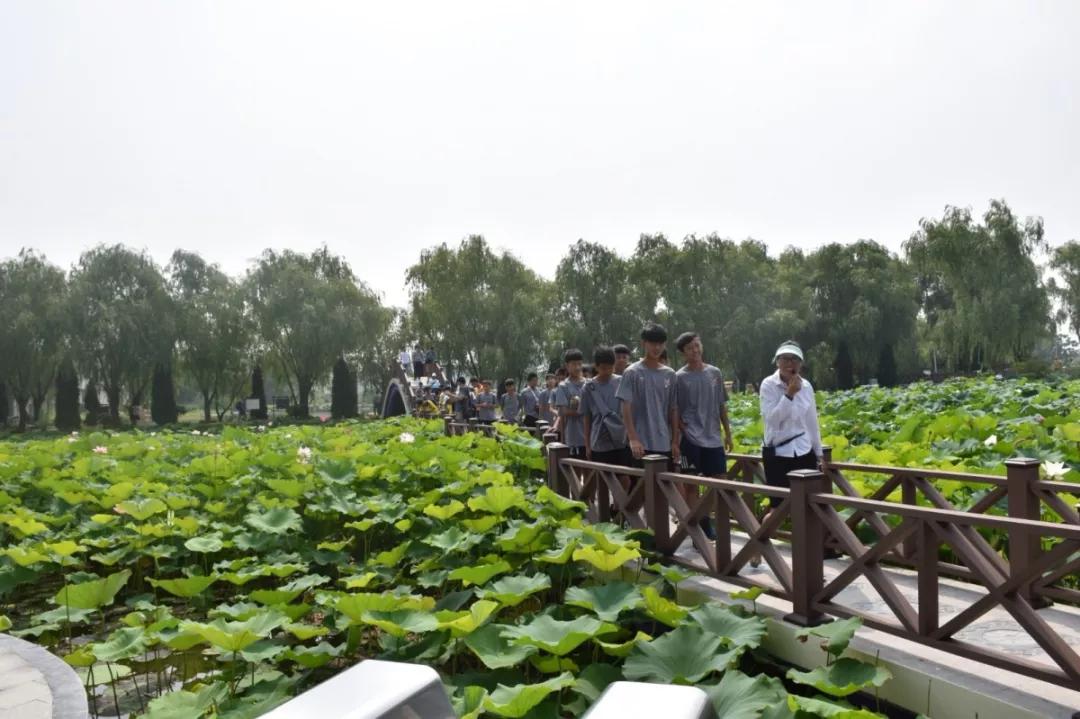 两岸同源扬台连心，小足球传递大梦想