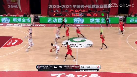 单打外援，读秒致命抢断！深圳“一”控怒吼庆祝