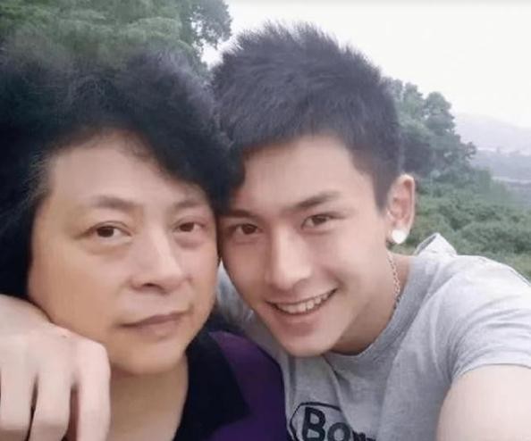 吴亦凡后张哲瀚也被封杀，微博遭官方注销，《山河令》或要下架？