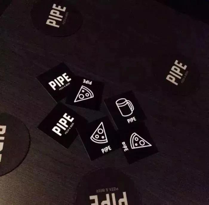 黑色系聊天背景,聊天背景图黑色系女生