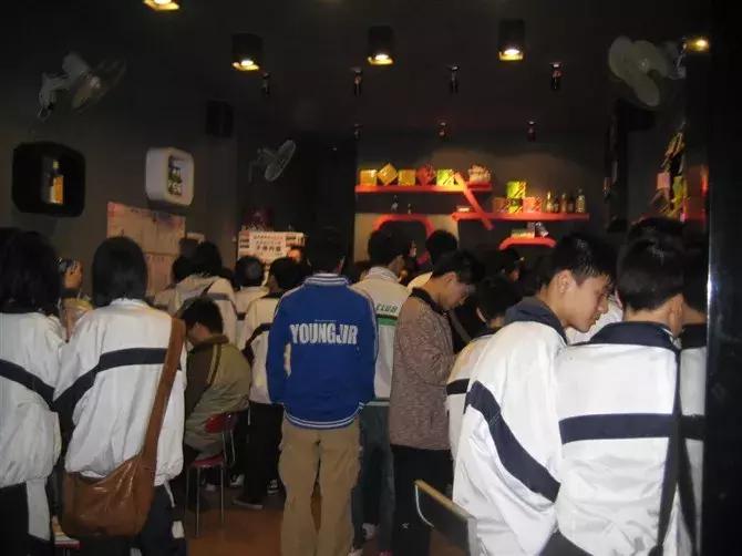 十年仅200家店，“慢行”佐敦道为何值得我们学习？