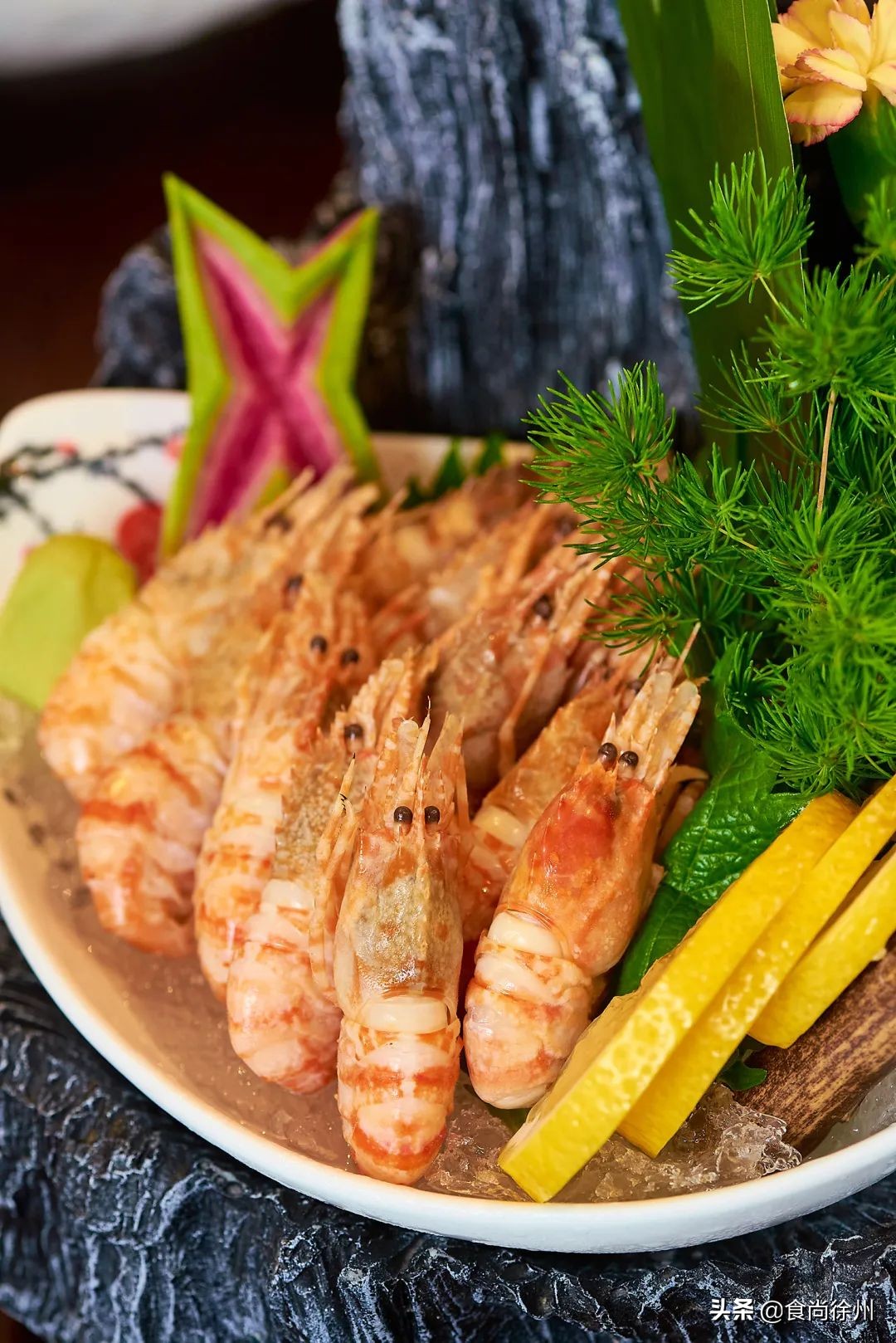 徐州张柏芝一秒到日本？其实正在吃日料，和服免费穿，过足cos瘾