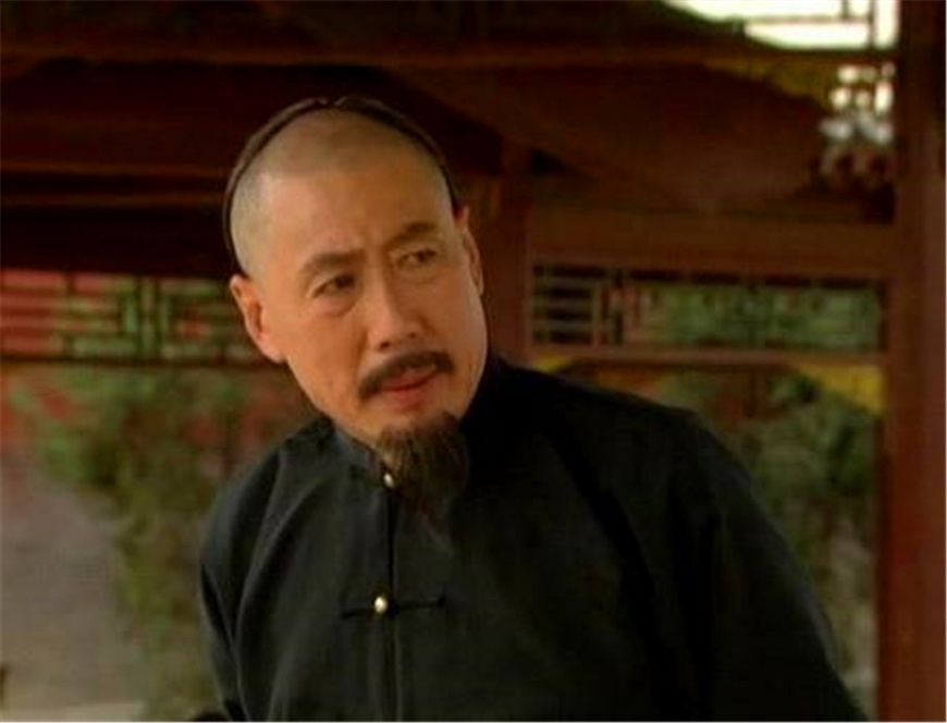 胤礽：37年皇储，12年囚徒，清朝太子的悲剧，康熙雍正谁来负责？