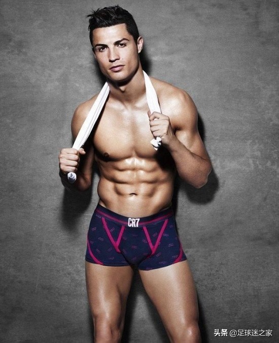 十大颜值最高的足球明星,天下足球那些年我们追过的球星