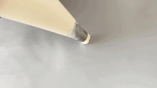 教人如何裱花视频讲解教程,蛋糕裱花必须知道的几种表现手法