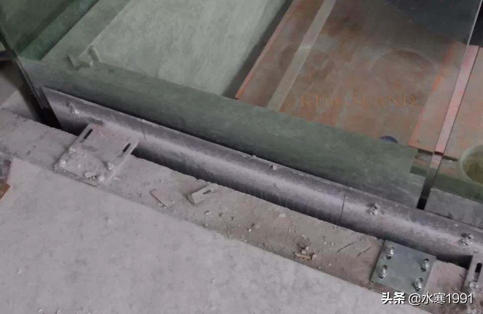 闃佹ゼ鐜荤拑鎵舵墜鍗℃Ы鏂藉伐鏂规硶,鍒鐜荤拑鎵舵墜鍗℃Ы鏂藉伐鏂规硶