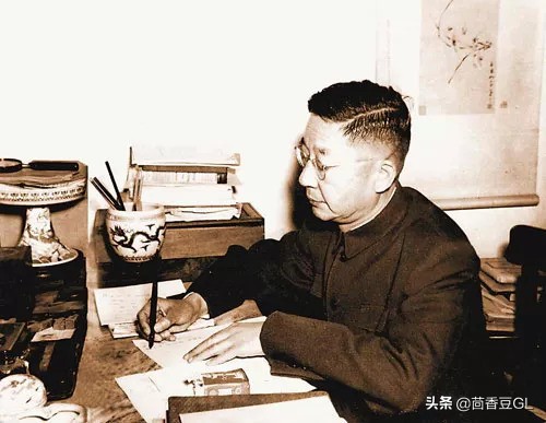 中国名人名言警句大全集简短,关于名人读书的名言警句