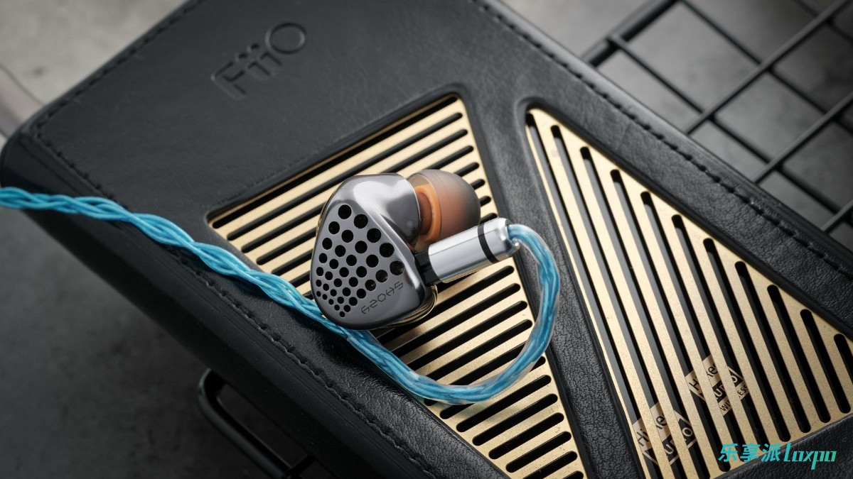 创新入耳式耳塞评测,顶级动圈入耳式耳塞