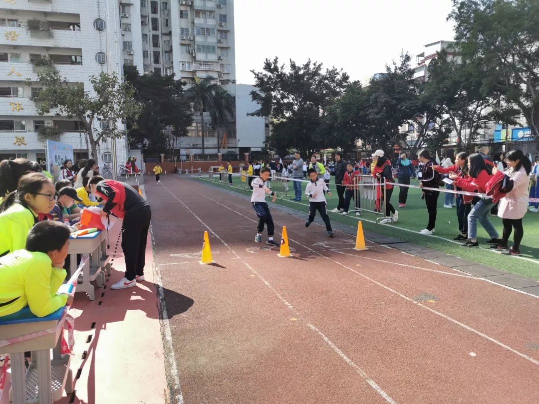 聚德西路小学海珠,广州市海珠区聚德西路小学