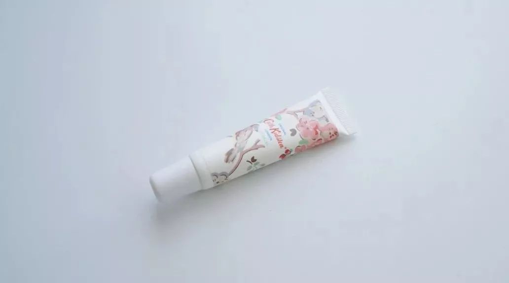 适合大干唇的变色唇膏,2022唇膏推荐测评红黑榜