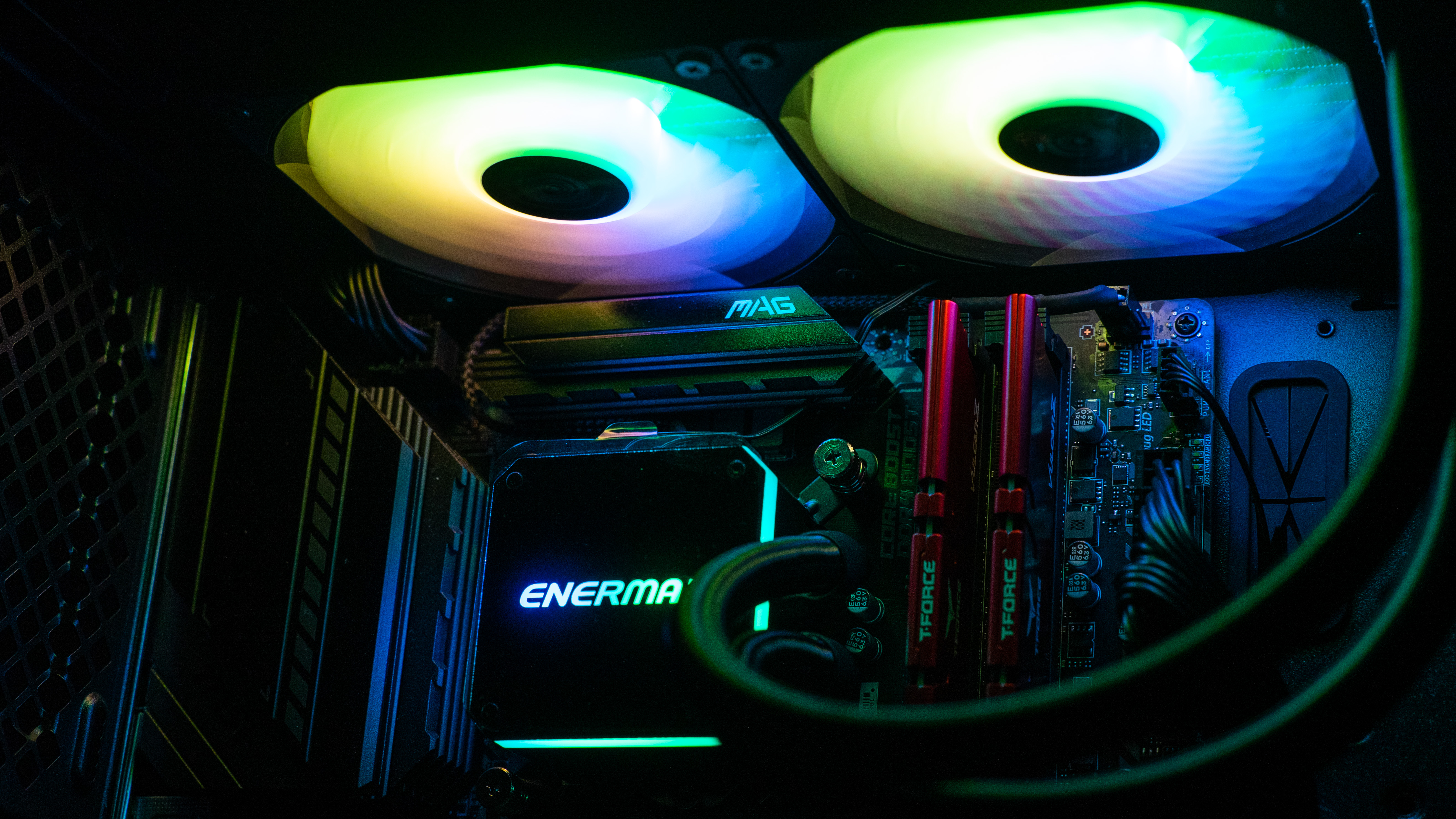 无显卡主机可以装显卡吗,无显卡主机自己怎么装显卡