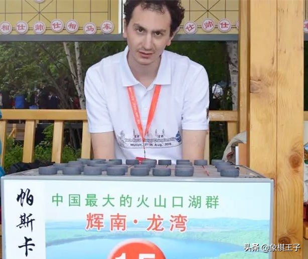 聂卫平与胡荣华下象棋视频,胡荣华与柳大华下象棋视频