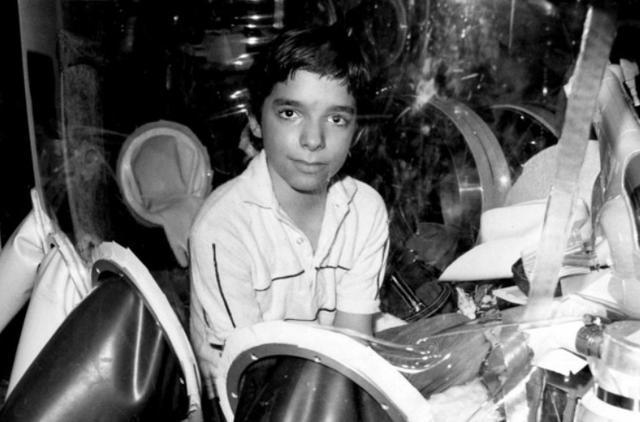 “泡泡男孩”：一生被隔离在泡泡里，12岁死前妈妈才第一次触摸他