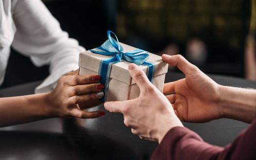 送礼5种礼品合适吗,送礼攻略实用礼品清单大全