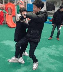 搞笑gif开心一刻单身也挺好,搞笑gif开心视频