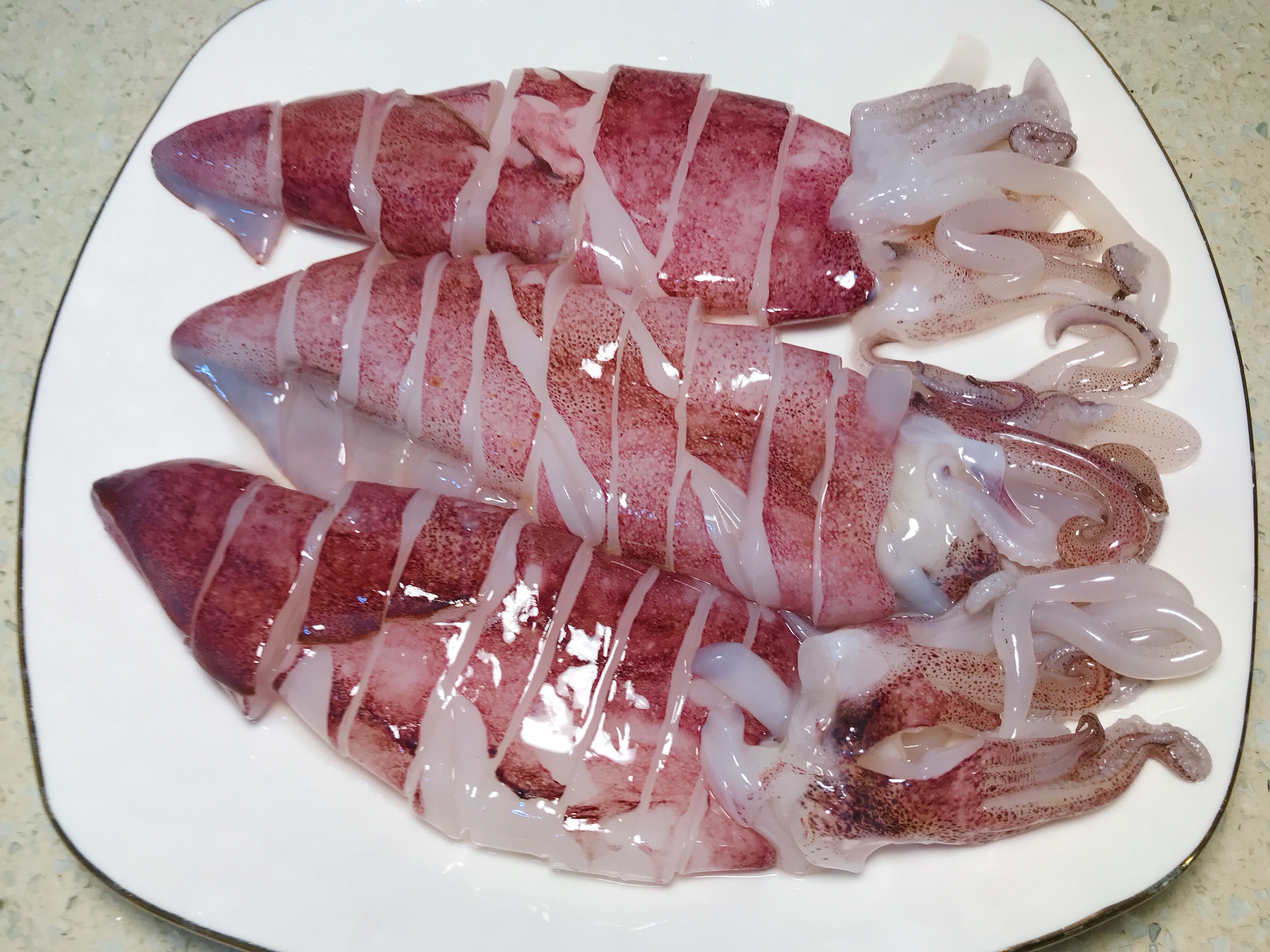 清蒸鱿鱼的正确做法大全,清蒸鱿鱼的做法大全家常菜窍门