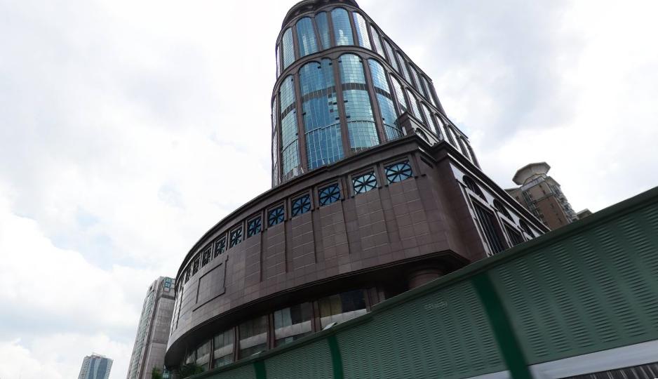 剪标服装批发进货渠道,批发旗袍服装的进货渠道