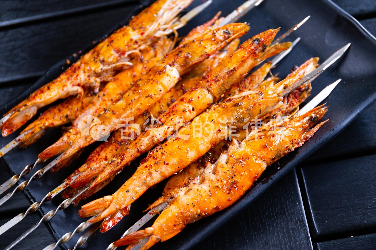 吉林延边女老板将中国美食带到菲律宾，生意火爆