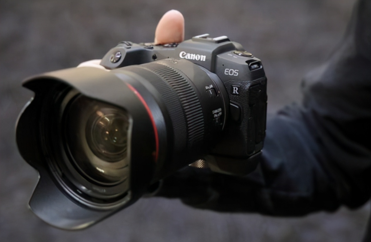 佳能哪款全画幅最值得买,佳能最便宜的全画幅无反相机