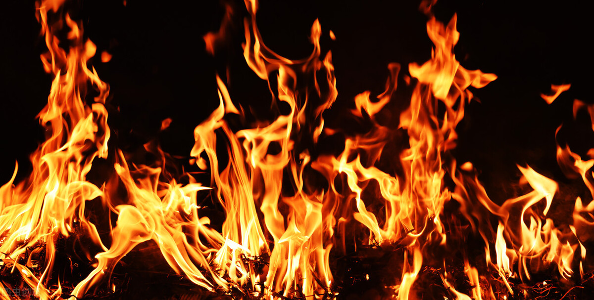 爱因斯坦和霍金之间的秘密,爱因斯坦霍金等科学家的人生经历