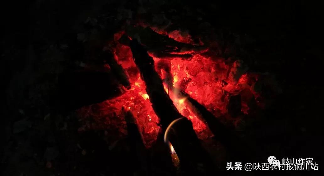 陈百强一生一共唱了多少首歌,朱百强个人资料