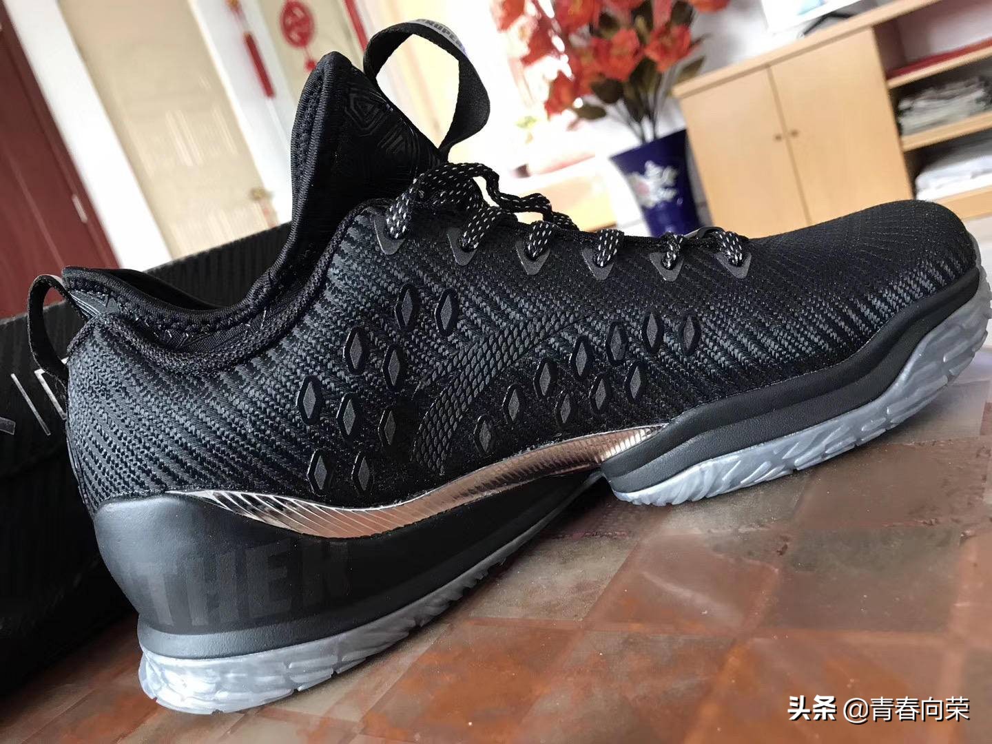 新手跑鞋推荐短跑缓震,新手跑鞋推荐减震回弹