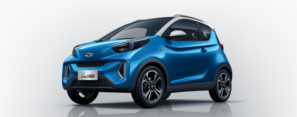 地摊经济火了，买台微型电动车到街角做“微商”