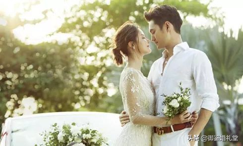 婚礼请柬文案朋友圈文字简单高级,婚礼请柬范文简单又好看