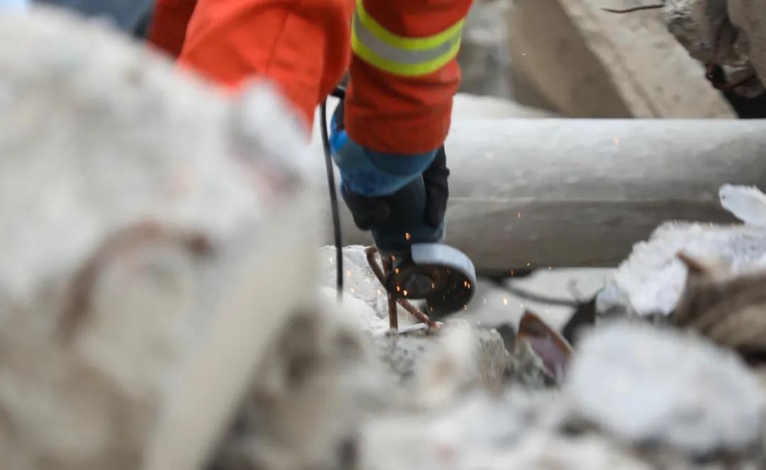 地震应急救援培训视频,地震救援第一应急回应人培训