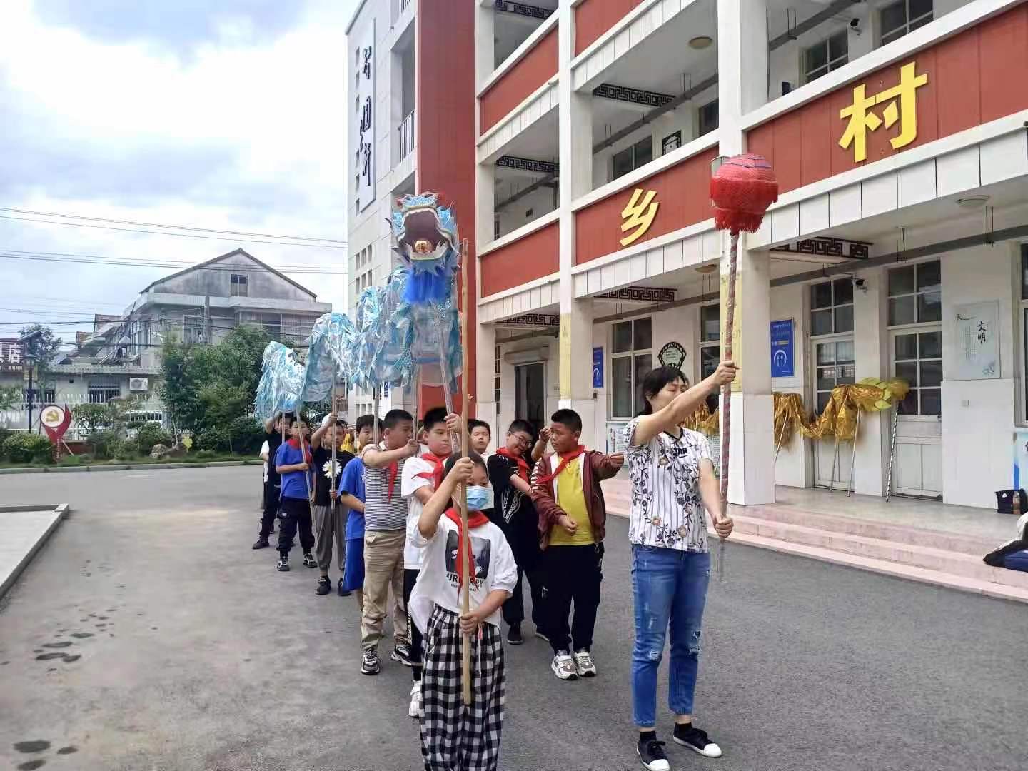连云港小学活动,连云港锦屏中心小学大课间比赛
